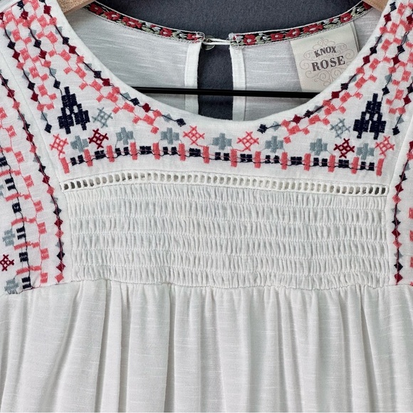KNOX ROSE White Flowy Boho Short Sleeve Smocked Embroidered Breezy Blouse Size S - Picture 7 of 15